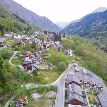 Vanzonetta - Casa In Val Anzasca Monterosa アパート
